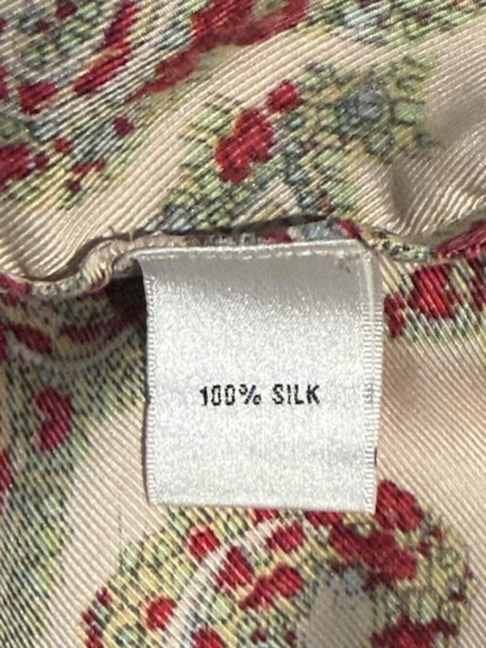 Talbots Women’s 100% Silk Blouse Paisley Print Button Front Collar V-Neck 14 EUC - Picture 16 of 16